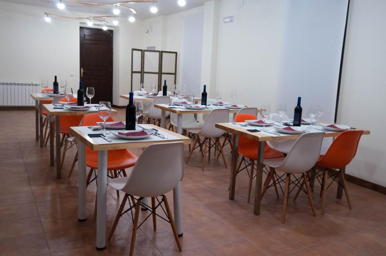 Hotel Casa Del Cura à Las Navas del Marqués Extérieur photo